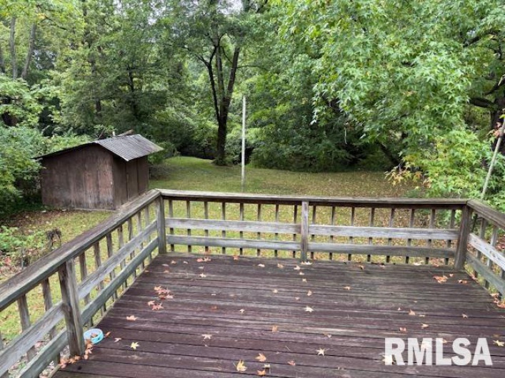 1206 Schwartz Street, Carbondale, Illinois 62901, 5 Bedrooms Bedrooms, 0 ,2 BathroomsBathrooms,Residential,For Sale,Schwartz,0,RMAEB459870