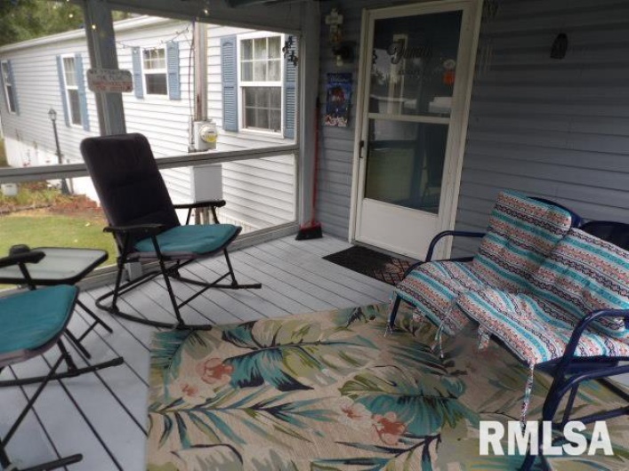 1014 Beulah Street, Eldorado, Illinois 62930, 3 Bedrooms Bedrooms, 0 ,2 BathroomsBathrooms,Residential,For Sale,Beulah,0,RMAEB459873