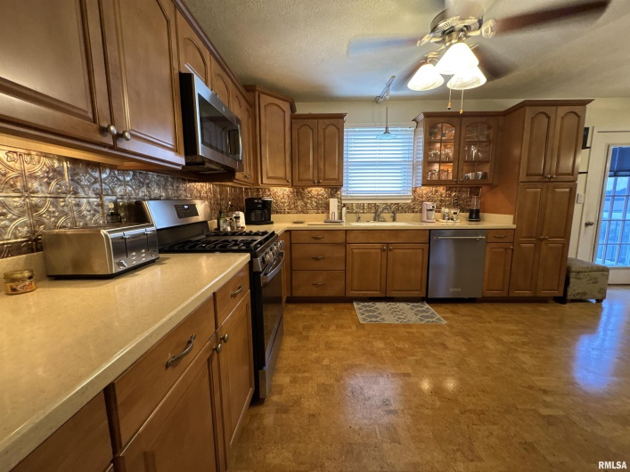 775 Hess School Road, Anna, Illinois 62906, 3 Bedrooms Bedrooms, 0 ,2 BathroomsBathrooms,Residential,For Sale,Hess School,0,RMAEB459875