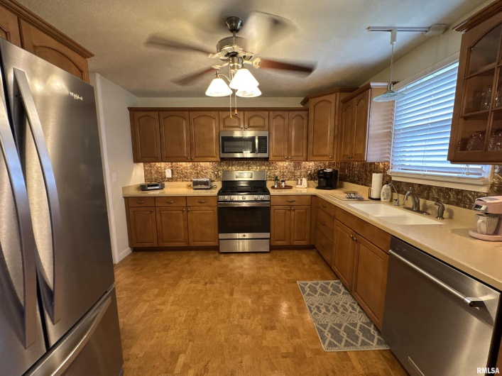775 Hess School Road, Anna, Illinois 62906, 3 Bedrooms Bedrooms, 0 ,2 BathroomsBathrooms,Residential,For Sale,Hess School,0,RMAEB459875