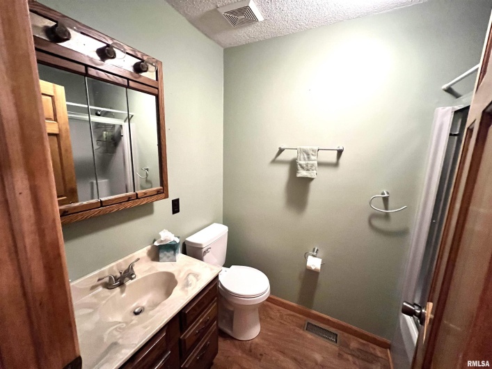 714 Raccoon Valley Road, Makanda, Illinois 62958, 4 Bedrooms Bedrooms, 0 ,2 BathroomsBathrooms,Residential,For Sale,Raccoon Valley,0,RMAQC4267748