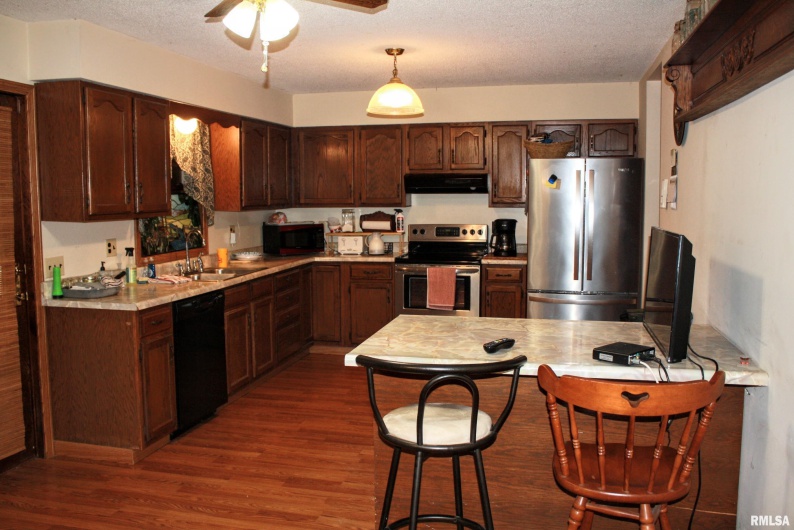 714 Raccoon Valley Road, Makanda, Illinois 62958, 4 Bedrooms Bedrooms, 0 ,2 BathroomsBathrooms,Residential,For Sale,Raccoon Valley,0,RMAQC4267748