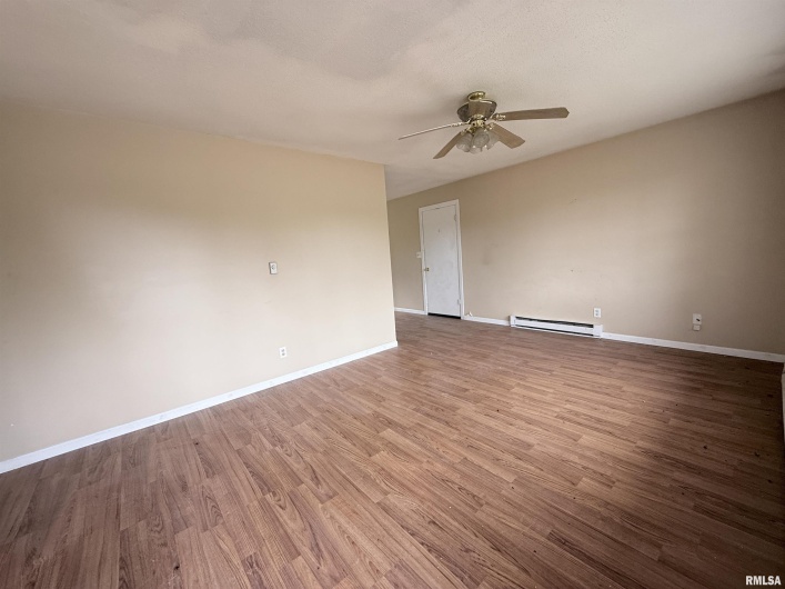 304 Reed Station Road, DeSoto, Illinois 62924, 3 Bedrooms Bedrooms, 0 ,1 BathroomBathrooms,Residential,For Sale,Reed Station,0,RMAEB459880