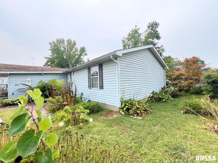 312 16TH Street, Herrin, Illinois 62948, 2 Bedrooms Bedrooms, 0 ,1 BathroomBathrooms,Residential,For Sale,16TH,0,RMAEB459883
