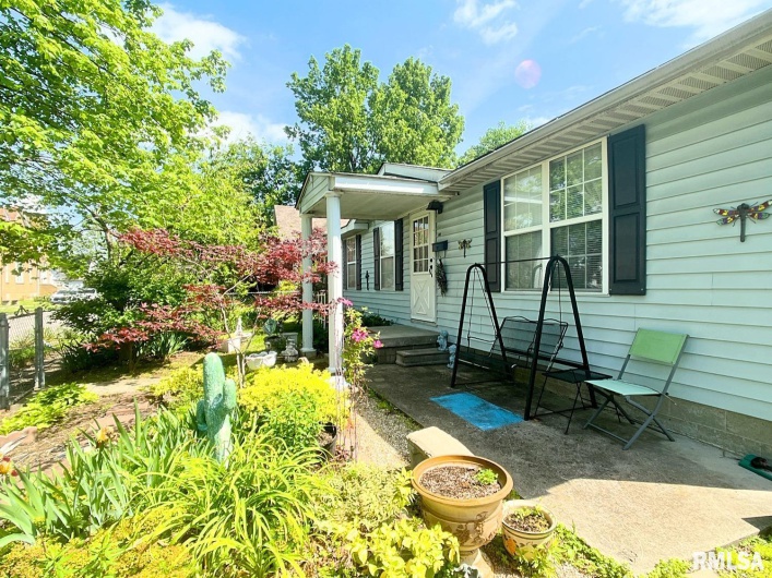312 16TH Street, Herrin, Illinois 62948, 2 Bedrooms Bedrooms, 0 ,1 BathroomBathrooms,Residential,For Sale,16TH,0,RMAEB459883