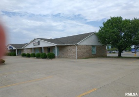 1130 MAIN Street, Carbondale, Illinois 62901, 0 , 0 ,0,Commercial Sale,For Sale,MAIN,0,RMAEB459887
