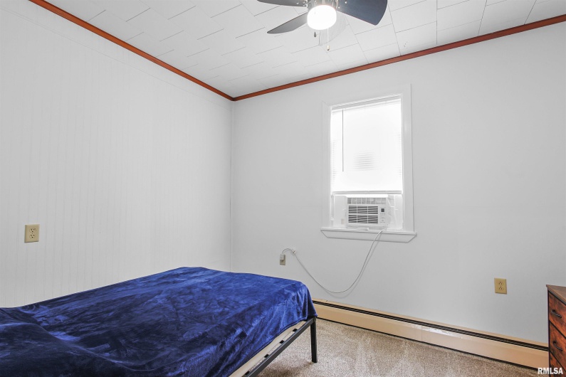 437 THOMPSON Street, Carrier Mills, Illinois 62917, 1 Bedroom Bedrooms, 0 ,1 BathroomBathrooms,Residential,For Sale,THOMPSON,0,RMAEB459888