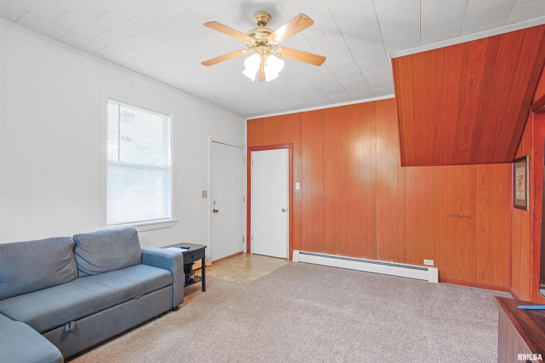 437 THOMPSON Street, Carrier Mills, Illinois 62917, 1 Bedroom Bedrooms, 0 ,1 BathroomBathrooms,Residential,For Sale,THOMPSON,0,RMAEB459888