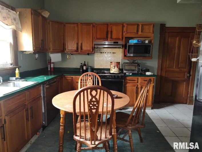 2035 Martin Luther King Jr Drive, Cairo, Illinois 62914, 3 Bedrooms Bedrooms, 0 ,2 BathroomsBathrooms,Residential,For Sale,Martin Luther King Jr,0,RMAEB459893