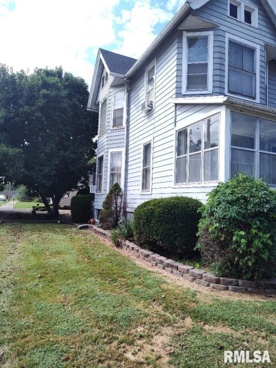 2035 Martin Luther King Jr Drive, Cairo, Illinois 62914, 3 Bedrooms Bedrooms, 0 ,2 BathroomsBathrooms,Residential,For Sale,Martin Luther King Jr,0,RMAEB459893