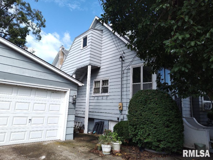 2035 Martin Luther King Jr Drive, Cairo, Illinois 62914, 3 Bedrooms Bedrooms, 0 ,2 BathroomsBathrooms,Residential,For Sale,Martin Luther King Jr,0,RMAEB459893
