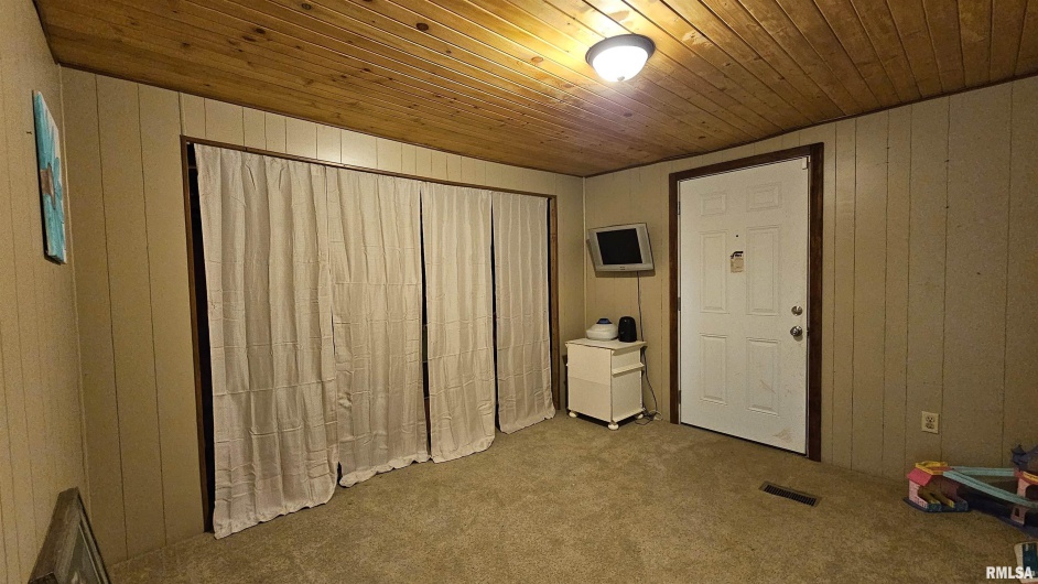 14228 Lake Of Egypt Road, Marion, Illinois 62959, 3 Bedrooms Bedrooms, 0 ,2 BathroomsBathrooms,Residential,For Sale,Lake Of Egypt,0,RMAEB459900