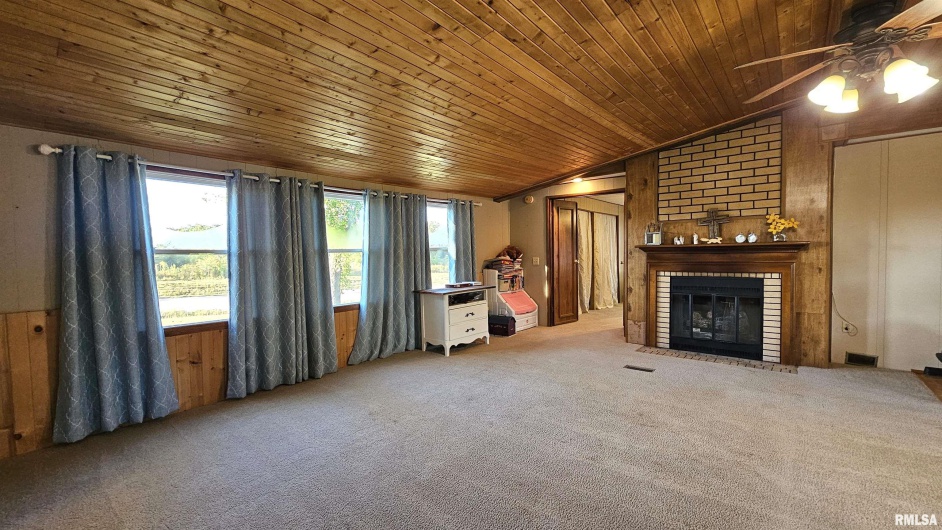 14228 Lake Of Egypt Road, Marion, Illinois 62959, 3 Bedrooms Bedrooms, 0 ,2 BathroomsBathrooms,Residential,For Sale,Lake Of Egypt,0,RMAEB459900