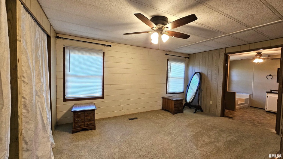 14228 Lake Of Egypt Road, Marion, Illinois 62959, 3 Bedrooms Bedrooms, 0 ,2 BathroomsBathrooms,Residential,For Sale,Lake Of Egypt,0,RMAEB459900