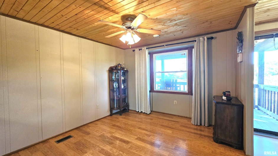 14228 Lake Of Egypt Road, Marion, Illinois 62959, 3 Bedrooms Bedrooms, 0 ,2 BathroomsBathrooms,Residential,For Sale,Lake Of Egypt,0,RMAEB459900