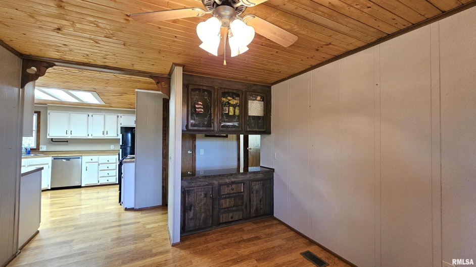 14228 Lake Of Egypt Road, Marion, Illinois 62959, 3 Bedrooms Bedrooms, 0 ,2 BathroomsBathrooms,Residential,For Sale,Lake Of Egypt,0,RMAEB459900