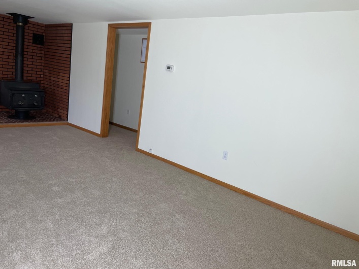687 5TH Street, Omaha, Illinois 62871, 2 Bedrooms Bedrooms, 0 ,1 BathroomBathrooms,Residential,For Sale,5TH,0,RMAEB459902
