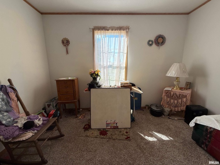 104 HICKORY Street, Harrisburg, Illinois 62946, 3 Bedrooms Bedrooms, 0 ,2 BathroomsBathrooms,Residential,For Sale,HICKORY,0,RMAEB459901