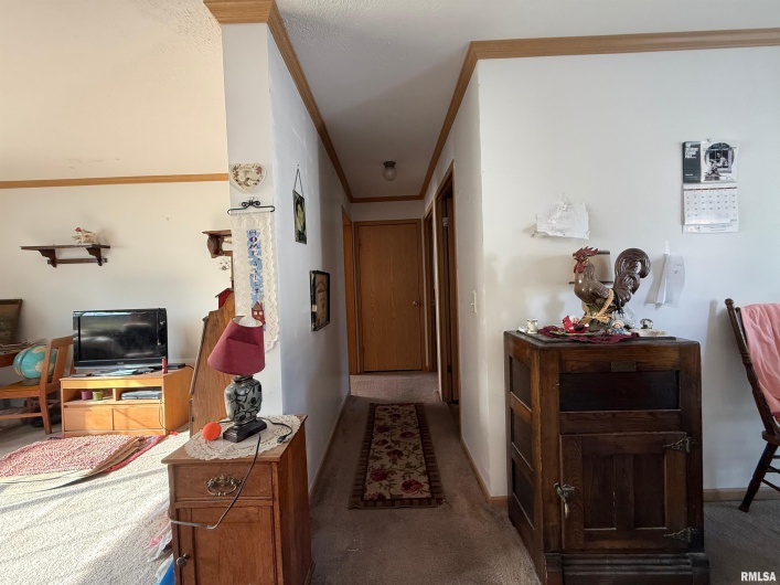 104 HICKORY Street, Harrisburg, Illinois 62946, 3 Bedrooms Bedrooms, 0 ,2 BathroomsBathrooms,Residential,For Sale,HICKORY,0,RMAEB459901