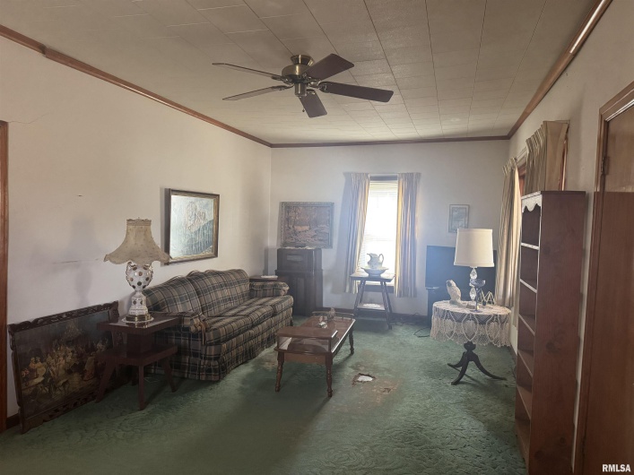 1107 STATE Street, Marion, Illinois 62959, 2 Bedrooms Bedrooms, 0 ,1 BathroomBathrooms,Residential,For Sale,STATE,0,RMAQC4266662