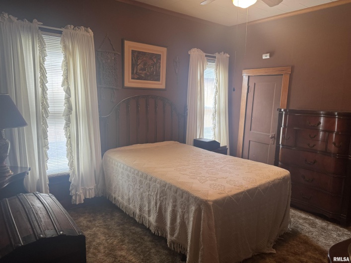 1107 STATE Street, Marion, Illinois 62959, 2 Bedrooms Bedrooms, 0 ,1 BathroomBathrooms,Residential,For Sale,STATE,0,RMAQC4266662