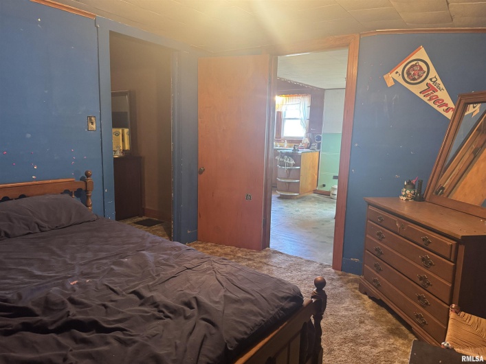 1107 STATE Street, Marion, Illinois 62959, 2 Bedrooms Bedrooms, 0 ,1 BathroomBathrooms,Residential,For Sale,STATE,0,RMAQC4266662