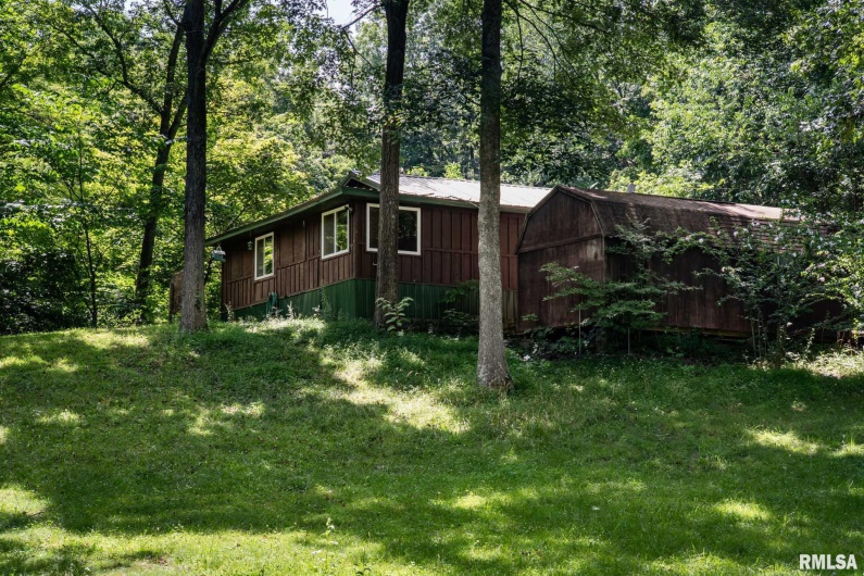 615 Blue Avenue, Creal Springs, Illinois 62922, 2 Bedrooms Bedrooms, 0 ,1 BathroomBathrooms,Residential,For Sale,Blue,0,RMAQC4265369