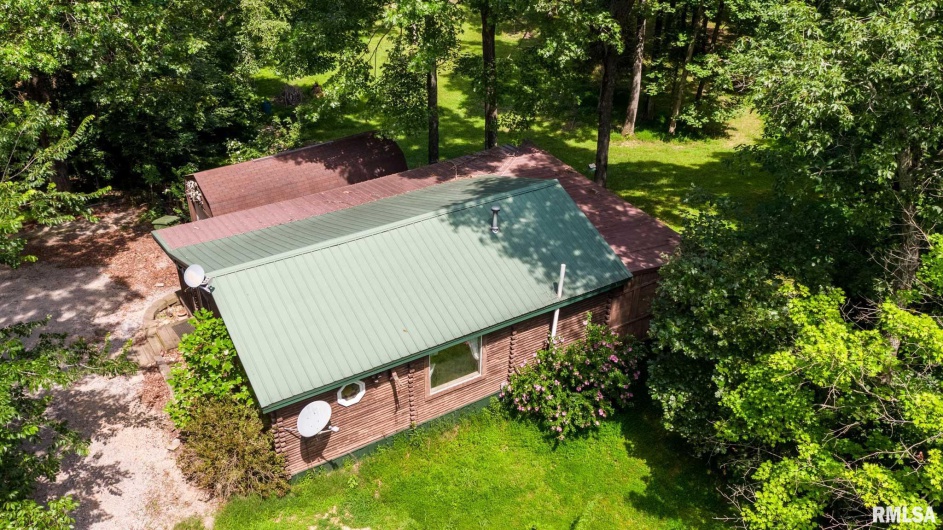 615 Blue Avenue, Creal Springs, Illinois 62922, 2 Bedrooms Bedrooms, 0 ,1 BathroomBathrooms,Residential,For Sale,Blue,0,RMAQC4265369