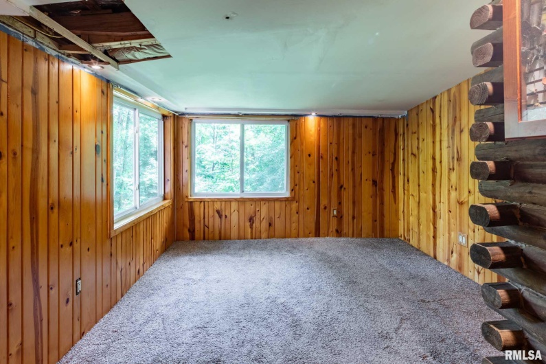 615 Blue Avenue, Creal Springs, Illinois 62922, 2 Bedrooms Bedrooms, 0 ,1 BathroomBathrooms,Residential,For Sale,Blue,0,RMAQC4265369