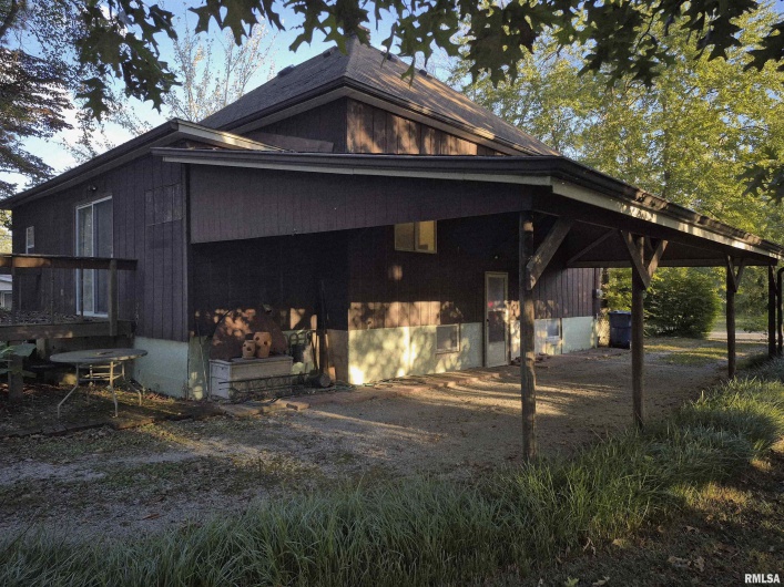 1000 & 1001 TAYLOR Street, Eldorado, Illinois 62930, 2 Bedrooms Bedrooms, 0 ,1 BathroomBathrooms,Residential,For Sale,TAYLOR,0,RMAEB459904