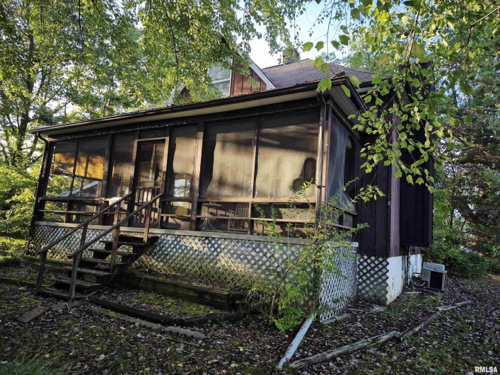1000 & 1001 TAYLOR Street, Eldorado, Illinois 62930, 2 Bedrooms Bedrooms, 0 ,1 BathroomBathrooms,Residential,For Sale,TAYLOR,0,RMAEB459904