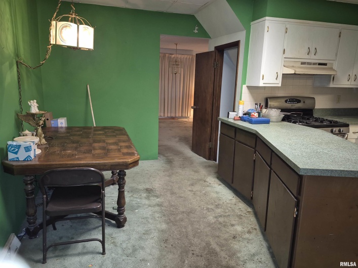 1000 & 1001 TAYLOR Street, Eldorado, Illinois 62930, 2 Bedrooms Bedrooms, 0 ,1 BathroomBathrooms,Residential,For Sale,TAYLOR,0,RMAEB459904