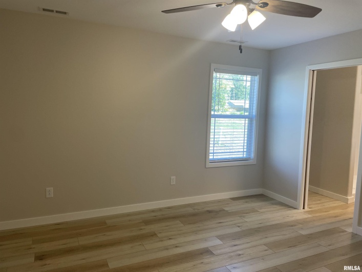 1312 Mack Avenue, Marion, Illinois 62959, 3 Bedrooms Bedrooms, 0 ,2 BathroomsBathrooms,Residential,For Sale,Mack,0,RMAEB459907