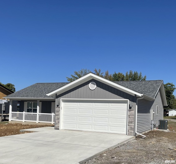 1312 Mack Avenue, Marion, Illinois 62959, 3 Bedrooms Bedrooms, 0 ,2 BathroomsBathrooms,Residential,For Sale,Mack,0,RMAEB459907