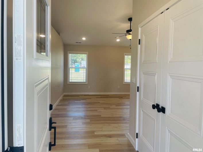 1312 Mack Avenue, Marion, Illinois 62959, 3 Bedrooms Bedrooms, 0 ,2 BathroomsBathrooms,Residential,For Sale,Mack,0,RMAEB459907