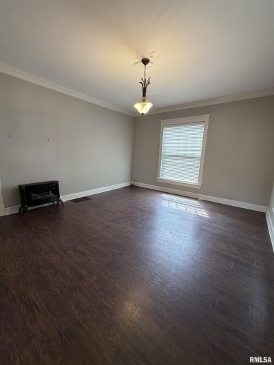 1020 GIRARD Street, Metropolis, Illinois 62960, 4 Bedrooms Bedrooms, 0 ,2 BathroomsBathrooms,Residential,For Sale,GIRARD,0,RMAEB459911