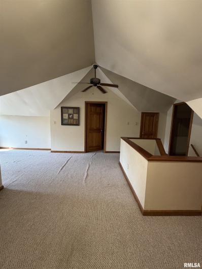 1020 GIRARD Street, Metropolis, Illinois 62960, 4 Bedrooms Bedrooms, 0 ,2 BathroomsBathrooms,Residential,For Sale,GIRARD,0,RMAEB459911