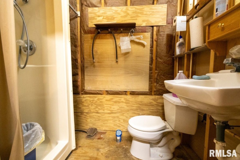 160 Iron Furnace Road, Elizabethtown, Illinois 62931, 2 Bedrooms Bedrooms, 0 ,2 BathroomsBathrooms,Residential,For Sale,Iron Furnace,0,RMACA1039508
