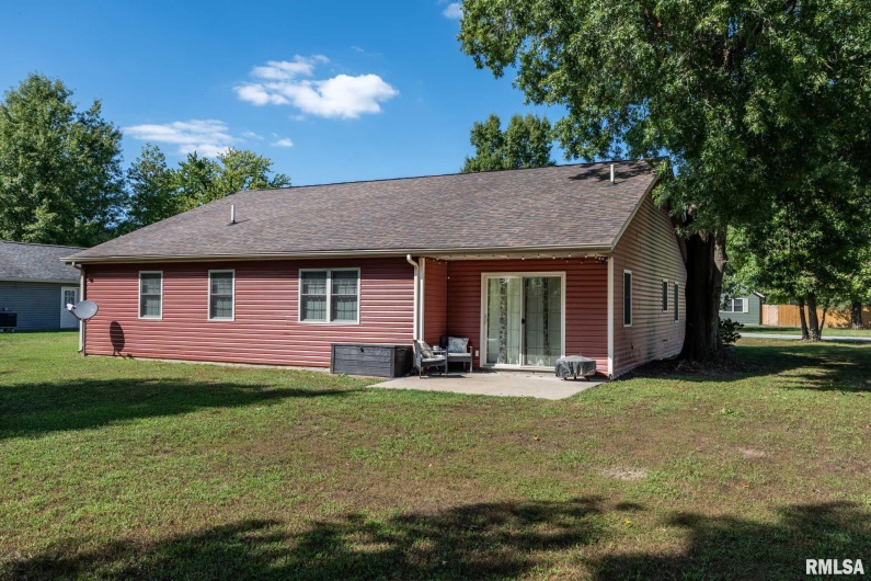 307 Noah Lane, Carterville, Illinois 62918, 3 Bedrooms Bedrooms, 0 ,2 BathroomsBathrooms,Residential,For Sale,Noah,0,RMAQC4267842