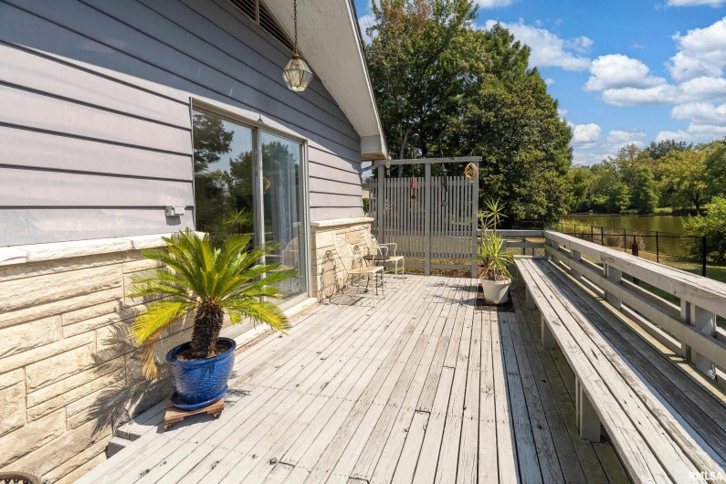 1609 Tina Drive, Murphysboro, Illinois 62966-6147, 4 Bedrooms Bedrooms, 0 ,3 BathroomsBathrooms,Residential,For Sale,Tina,0,RMAEB459913
