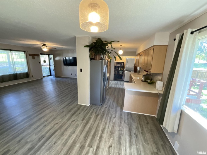 25 MICHIGAN Street, Harrisburg, Illinois 62946, 2 Bedrooms Bedrooms, 0 ,2 BathroomsBathrooms,Residential,For Sale,MICHIGAN,0,RMAEB459245