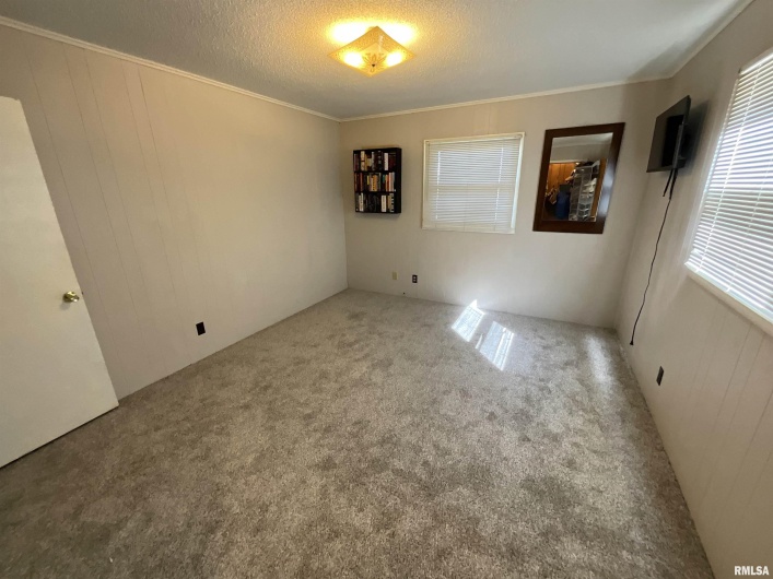 25 MICHIGAN Street, Harrisburg, Illinois 62946, 2 Bedrooms Bedrooms, 0 ,2 BathroomsBathrooms,Residential,For Sale,MICHIGAN,0,RMAEB459245