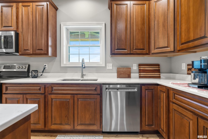 142 OAK Road, Harrisburg, Illinois 62946, 3 Bedrooms Bedrooms, 0 ,2 BathroomsBathrooms,Residential,For Sale,OAK,0,RMACA1036500