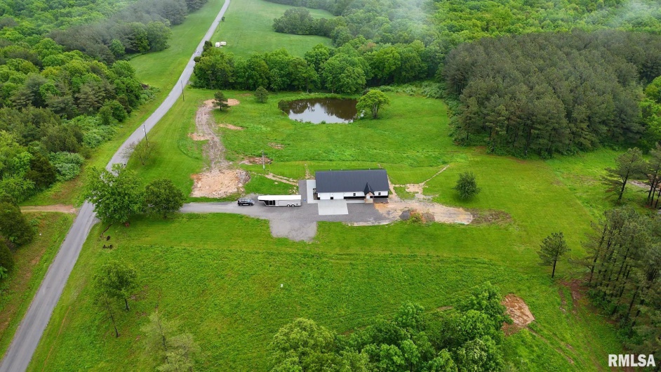 142 OAK Road, Harrisburg, Illinois 62946, 3 Bedrooms Bedrooms, 0 ,2 BathroomsBathrooms,Residential,For Sale,OAK,0,RMACA1036500
