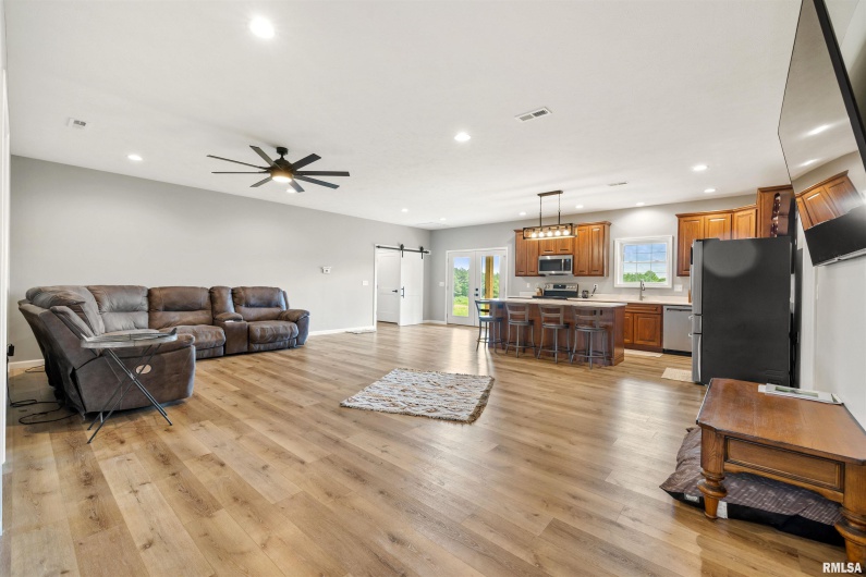 142 OAK Road, Harrisburg, Illinois 62946, 3 Bedrooms Bedrooms, 0 ,2 BathroomsBathrooms,Residential,For Sale,OAK,0,RMACA1036500
