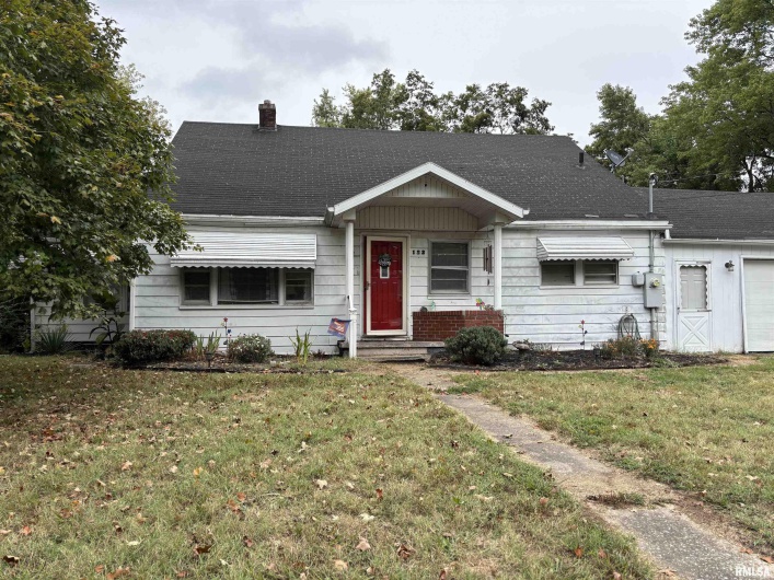 122 CENTER Street, Anna, Illinois 62906, 4 Bedrooms Bedrooms, 0 ,1 BathroomBathrooms,Residential,For Sale,CENTER,0,RMAEB459916