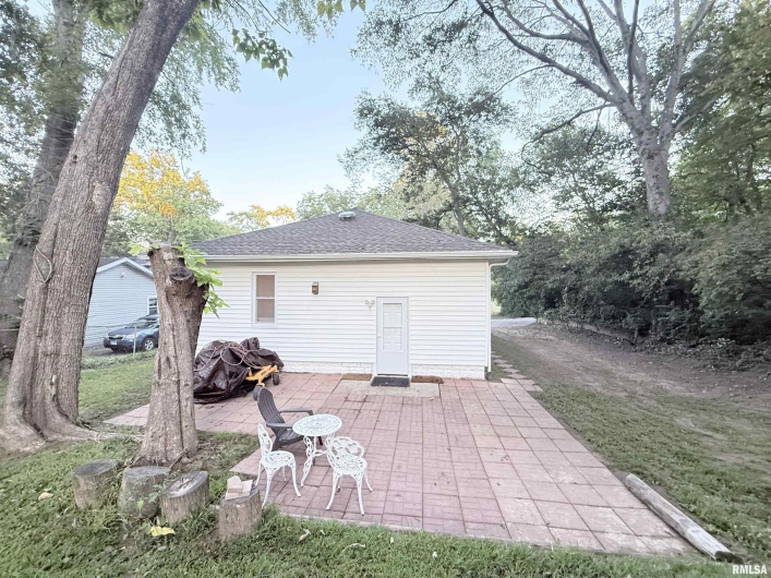 603 8TH Street, Murphysboro, Illinois 62966, 2 Bedrooms Bedrooms, 0 ,1 BathroomBathrooms,Residential,For Sale,8TH,0,RMAEB459917
