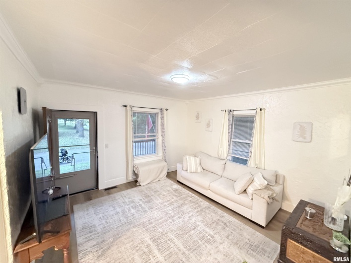 603 8TH Street, Murphysboro, Illinois 62966, 2 Bedrooms Bedrooms, 0 ,1 BathroomBathrooms,Residential,For Sale,8TH,0,RMAEB459917