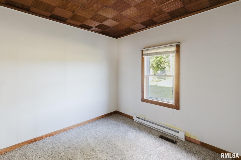 16830 Route 37 Highway, Johnston City, Illinois 62951, 2 Bedrooms Bedrooms, 0 ,1 BathroomBathrooms,Residential,For Sale,Route 37,0,RMAEB459918