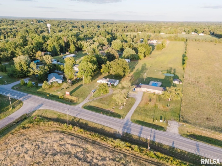 16830 Route 37 Highway, Johnston City, Illinois 62951, 2 Bedrooms Bedrooms, 0 ,1 BathroomBathrooms,Residential,For Sale,Route 37,0,RMAEB459918